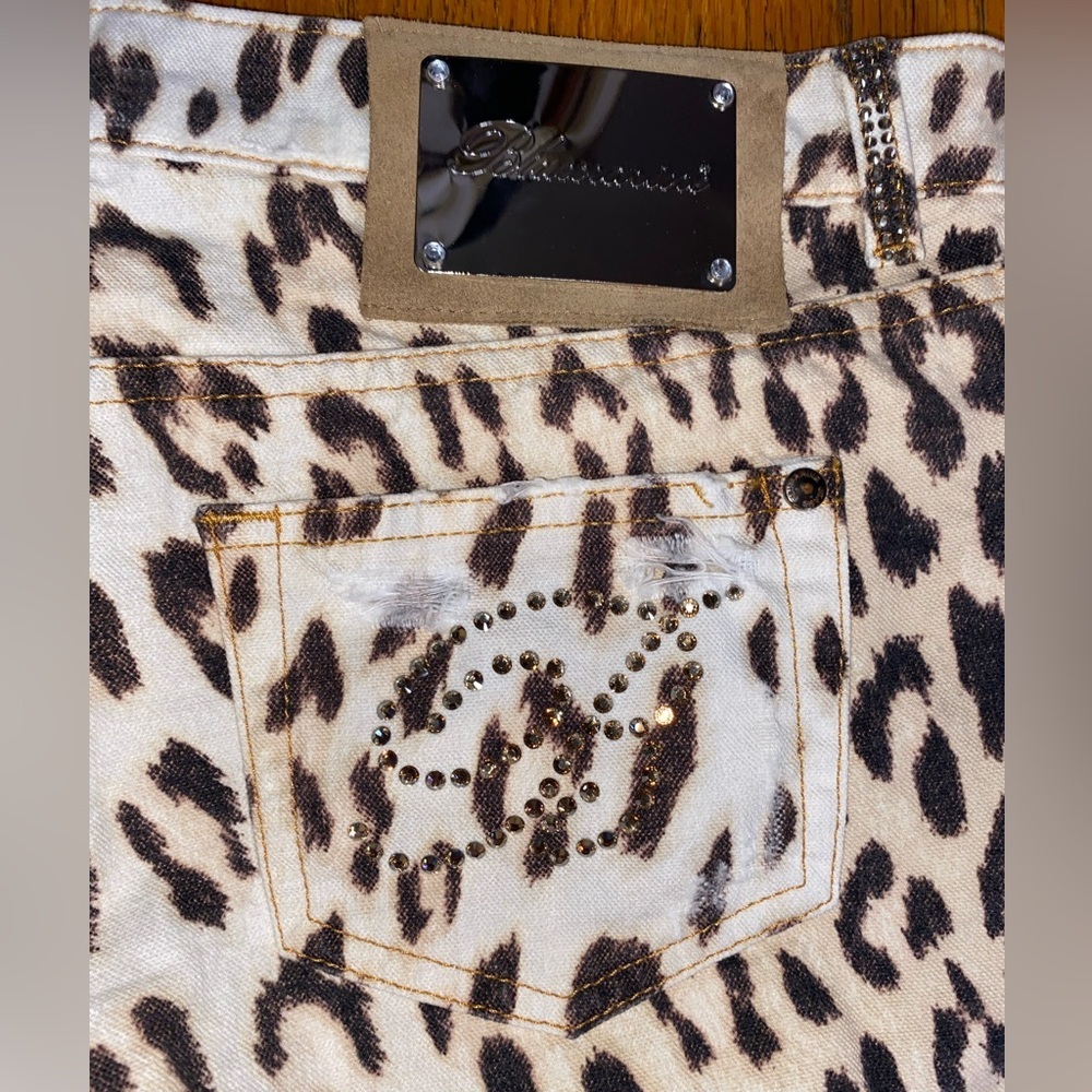 Blumarine Leopard Print Bermuda Shorts, Runway Fashion, Made in Italy Size 4 - Picture 4 of 12